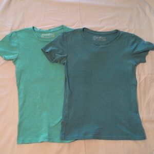 Set Of 2 Eddie Bauer Teal And Green Short Sleeve Crewneck Tees